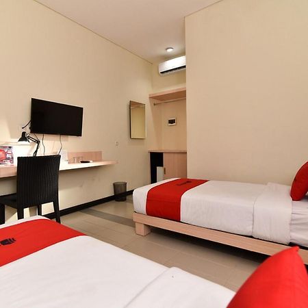Reddoorz Near Legian Street Ξενοδοχείο Εξωτερικό φωτογραφία