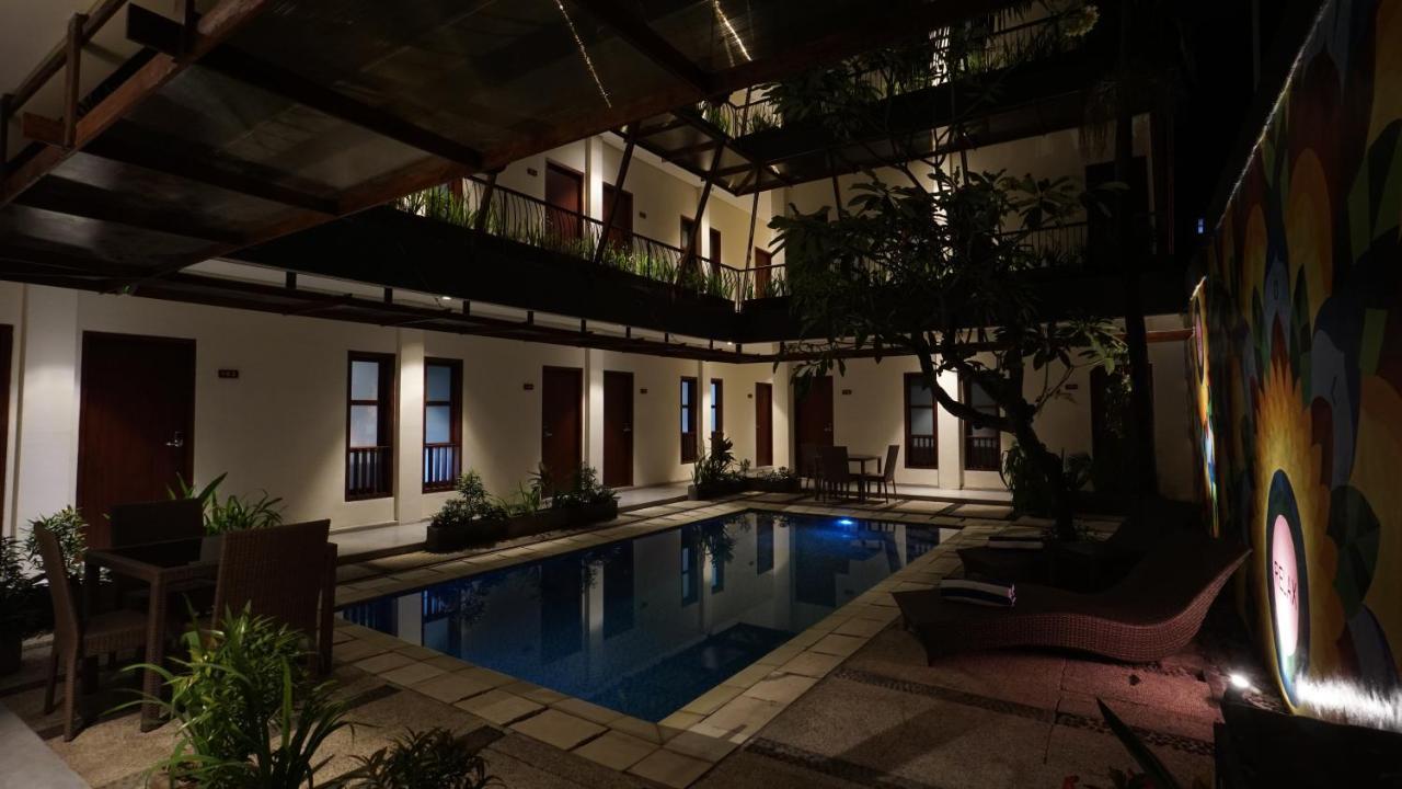 Reddoorz Near Legian Street Ξενοδοχείο Εξωτερικό φωτογραφία