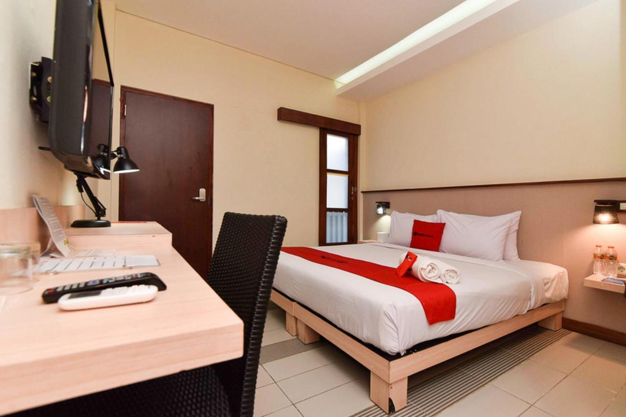 Reddoorz Near Legian Street Ξενοδοχείο Εξωτερικό φωτογραφία