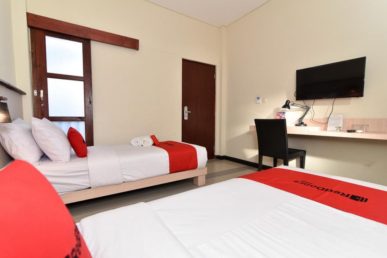 Reddoorz Near Legian Street Ξενοδοχείο Εξωτερικό φωτογραφία