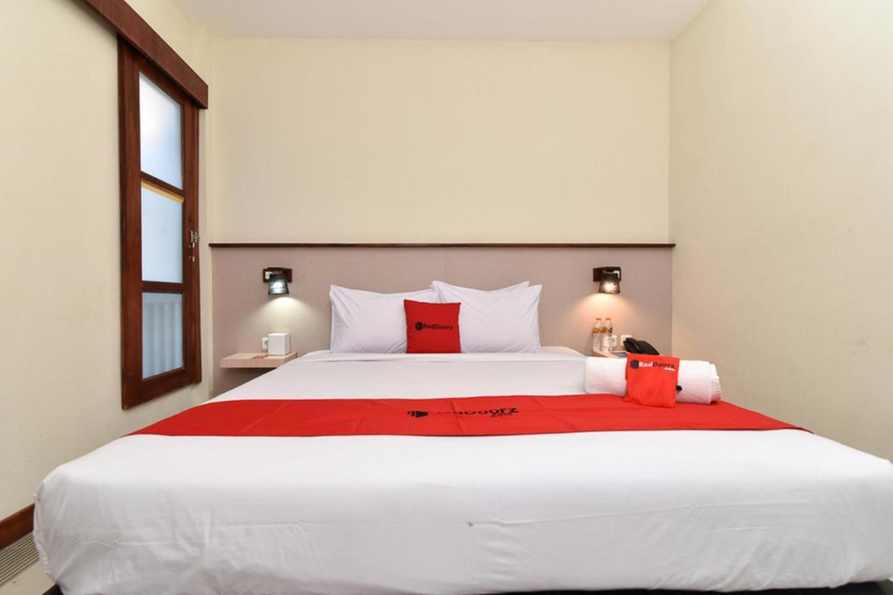 Reddoorz Near Legian Street Ξενοδοχείο Εξωτερικό φωτογραφία